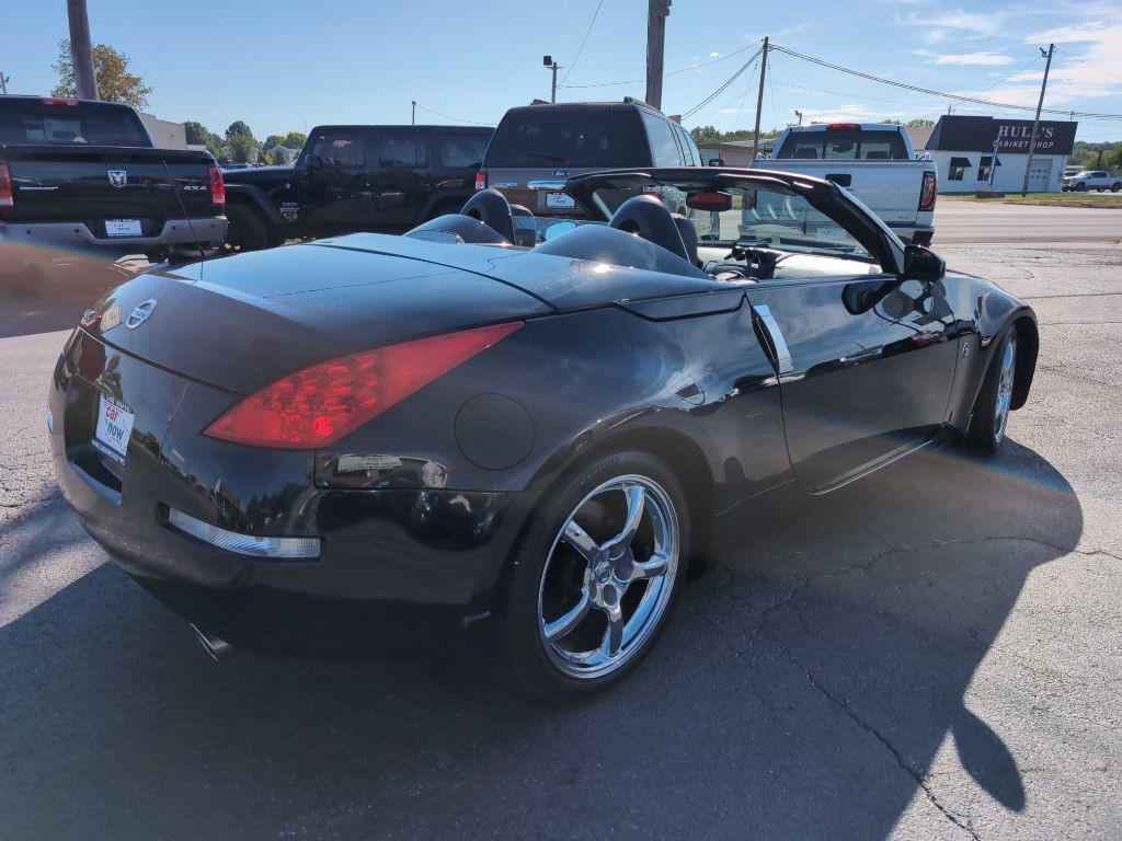 2007 Nissan 350Z Image 16