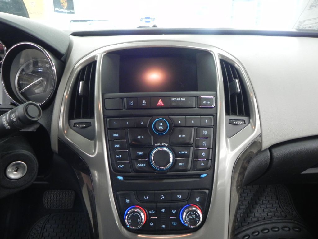 2014 Buick Verano Image 15