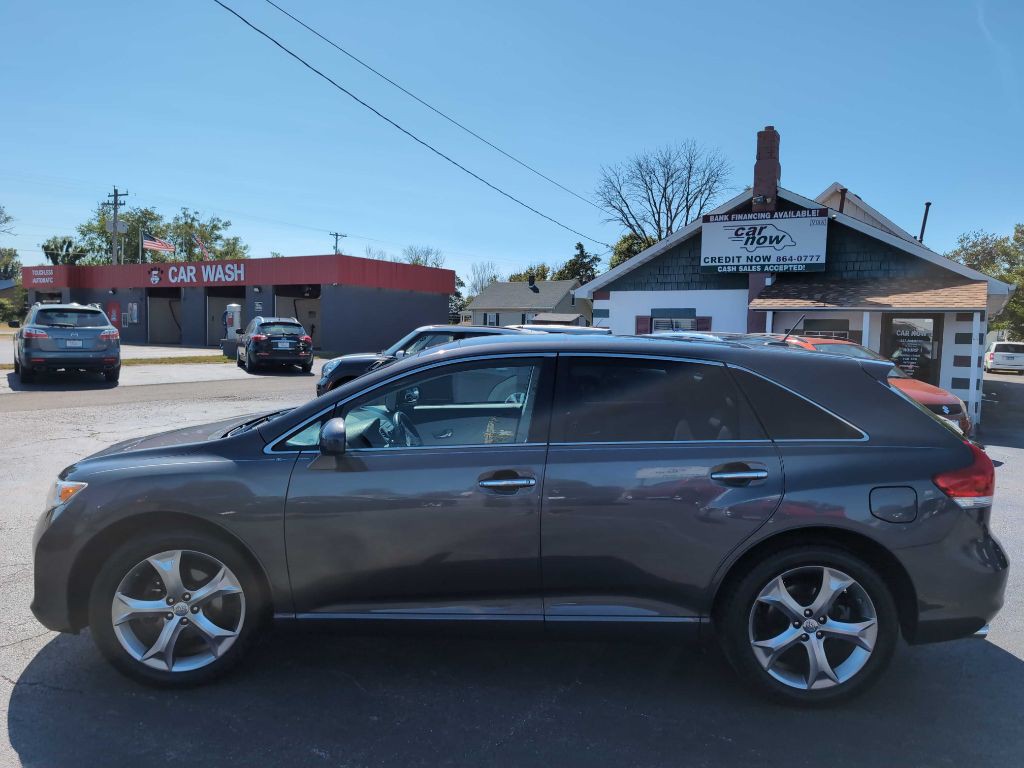 2010 Toyota Venza Image 2