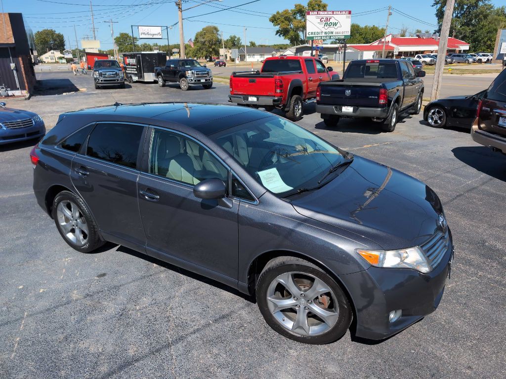 2010 Toyota Venza Image 1