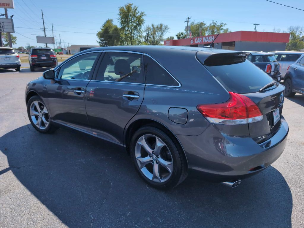 2010 Toyota Venza Image 8