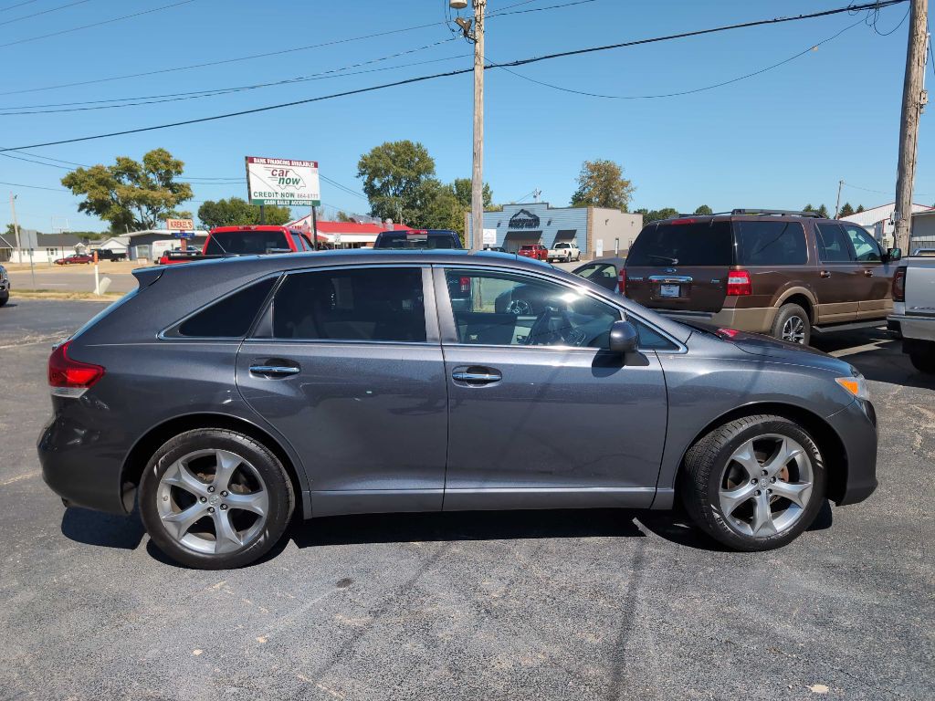 2010 Toyota Venza Image 18