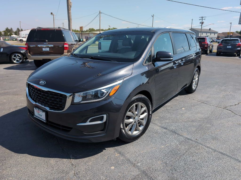 2019 Kia Sedona Image 2