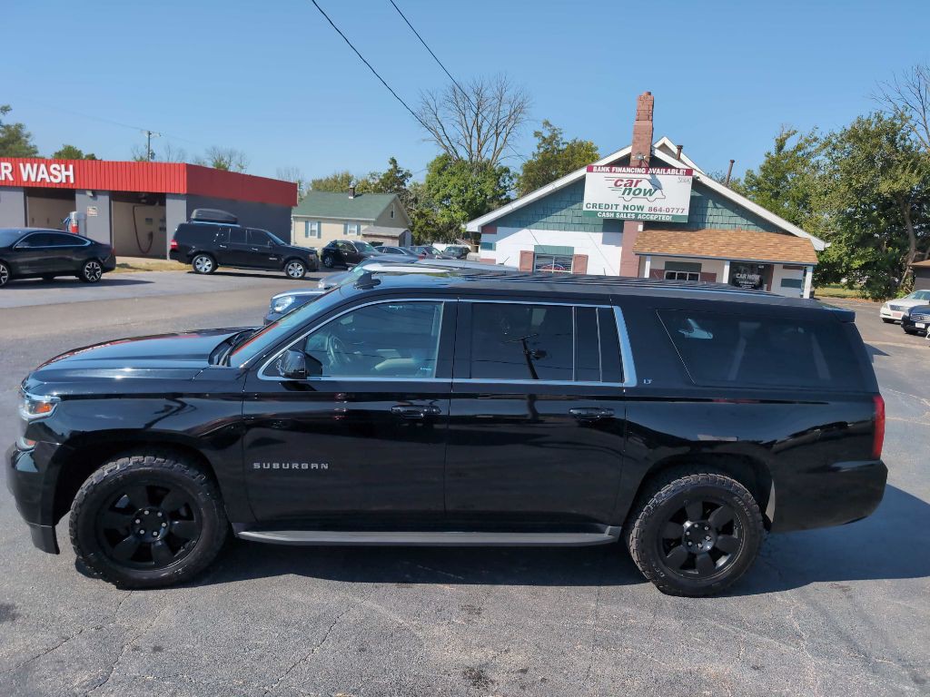 2015 Chevrolet Suburban Image 3
