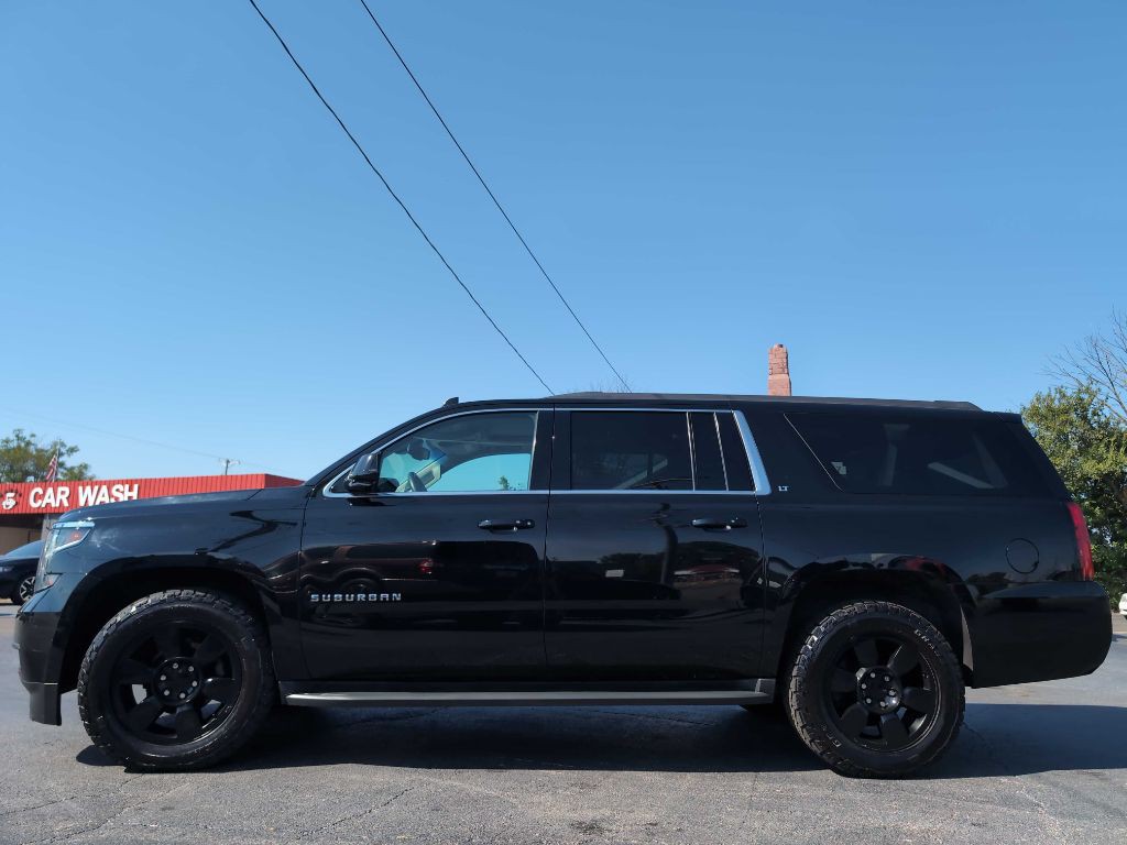 2015 Chevrolet Suburban Image 6
