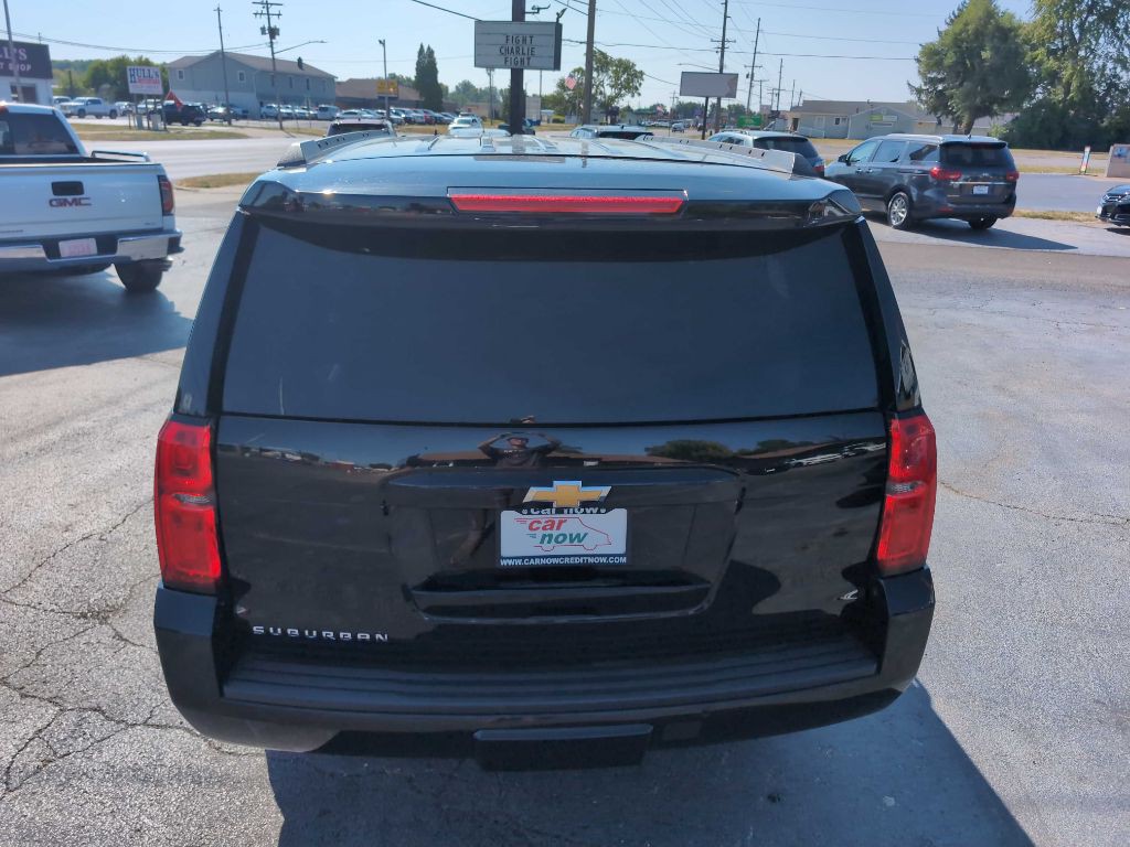 2015 Chevrolet Suburban Image 11