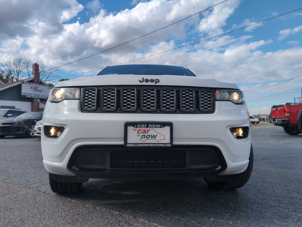 2017 Jeep Grand Cherokee Image 24