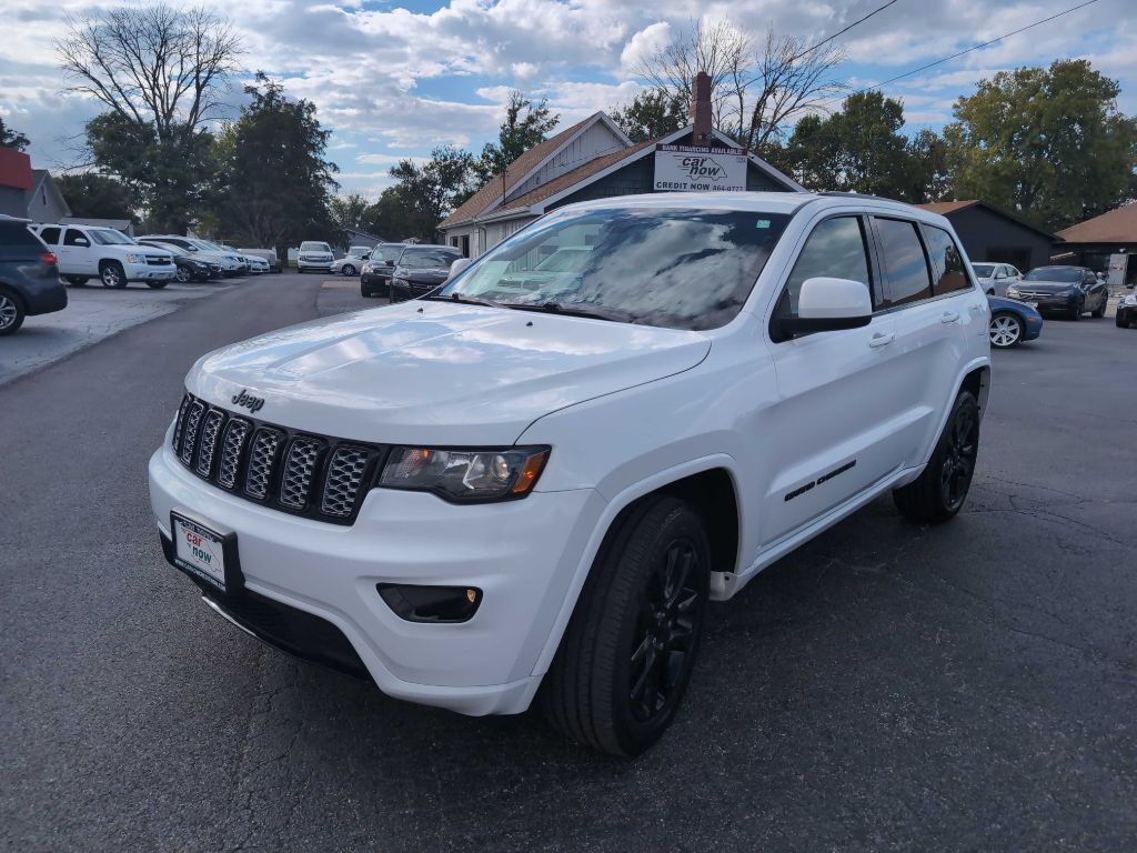 2017 Jeep Grand Cherokee Image 3