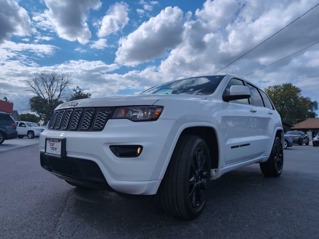 2017 Jeep Grand Cherokee Image 5