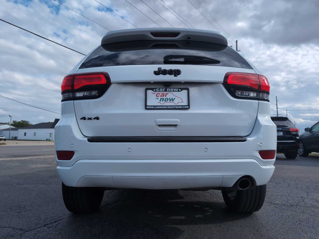 2017 Jeep Grand Cherokee Image 13