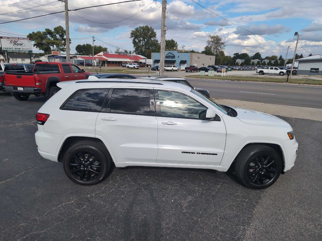 2017 Jeep Grand Cherokee Image 14