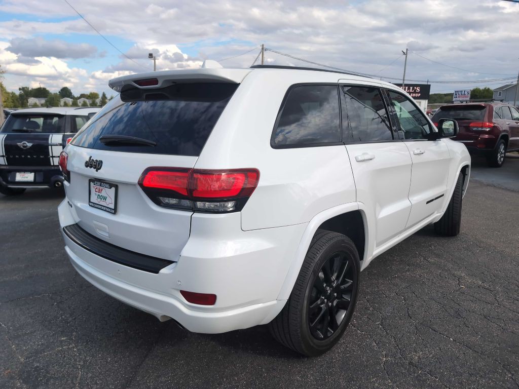 2017 Jeep Grand Cherokee Image 18