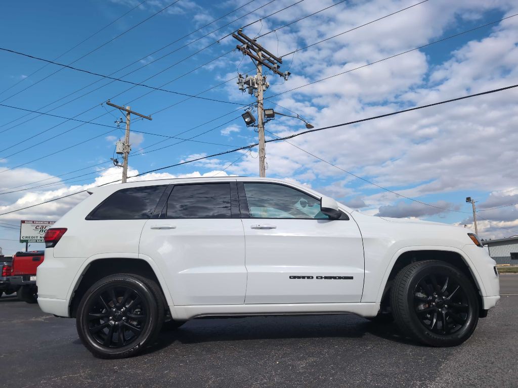 2017 Jeep Grand Cherokee Image 19