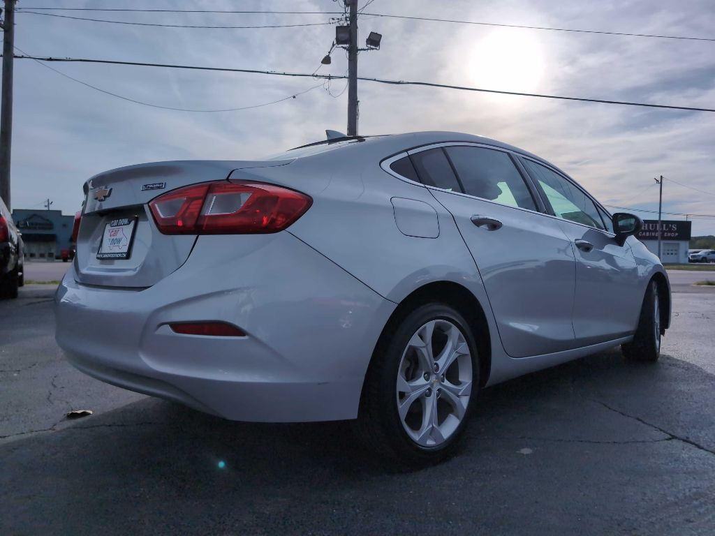2016 Chevrolet Cruze Image 13