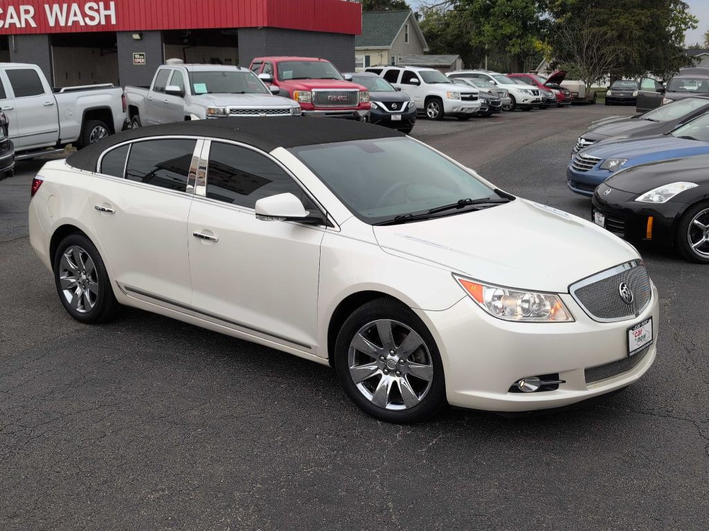 2010 Buick Lacrosse Image 1