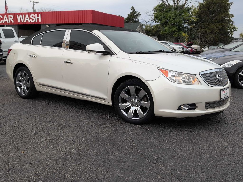 2010 Buick Lacrosse Image 2