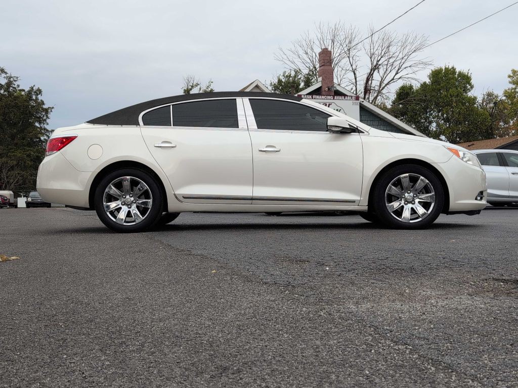 2010 Buick Lacrosse Image 6