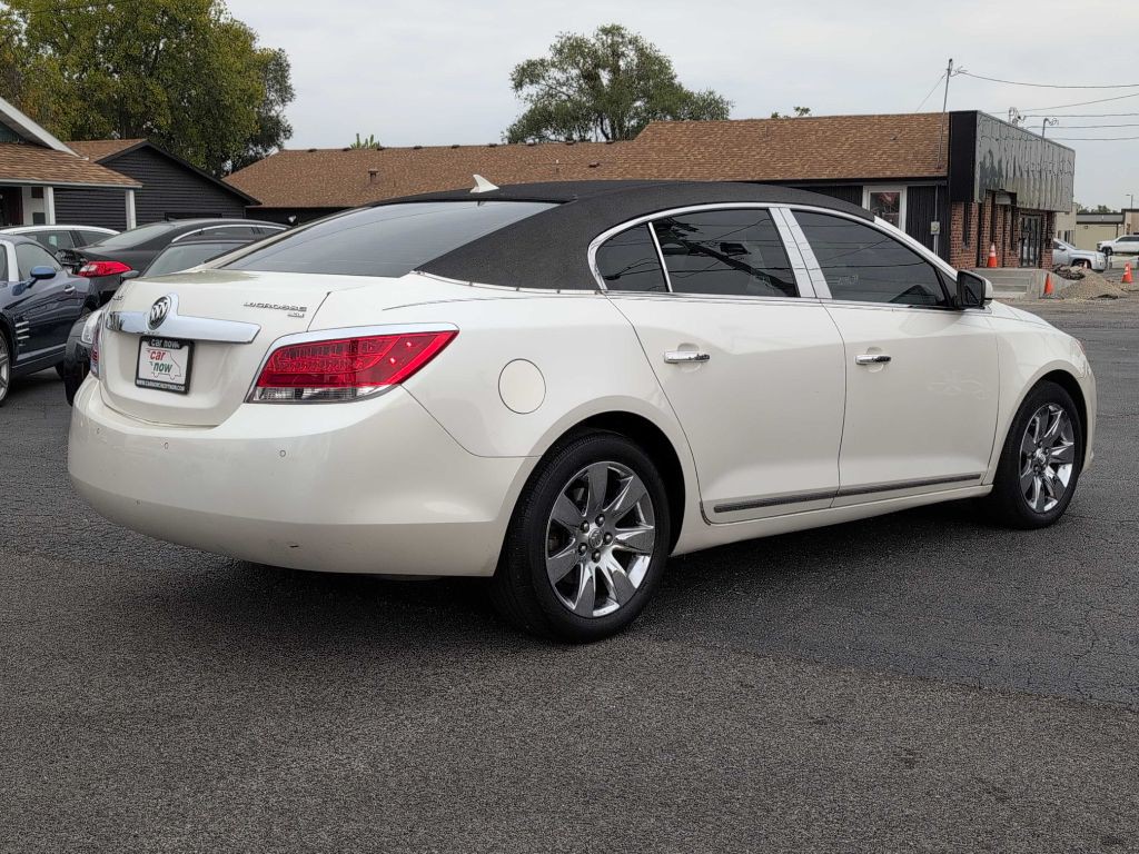 2010 Buick Lacrosse Image 8