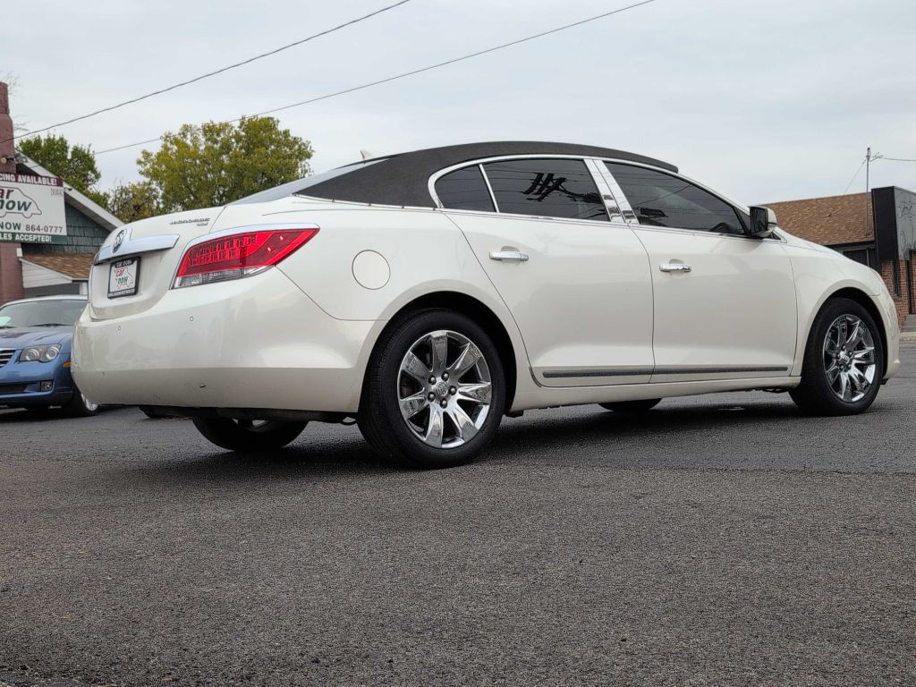 2010 Buick Lacrosse Image 9