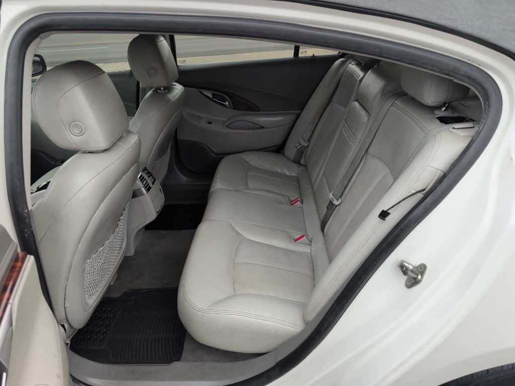 2010 Buick Lacrosse Image 27