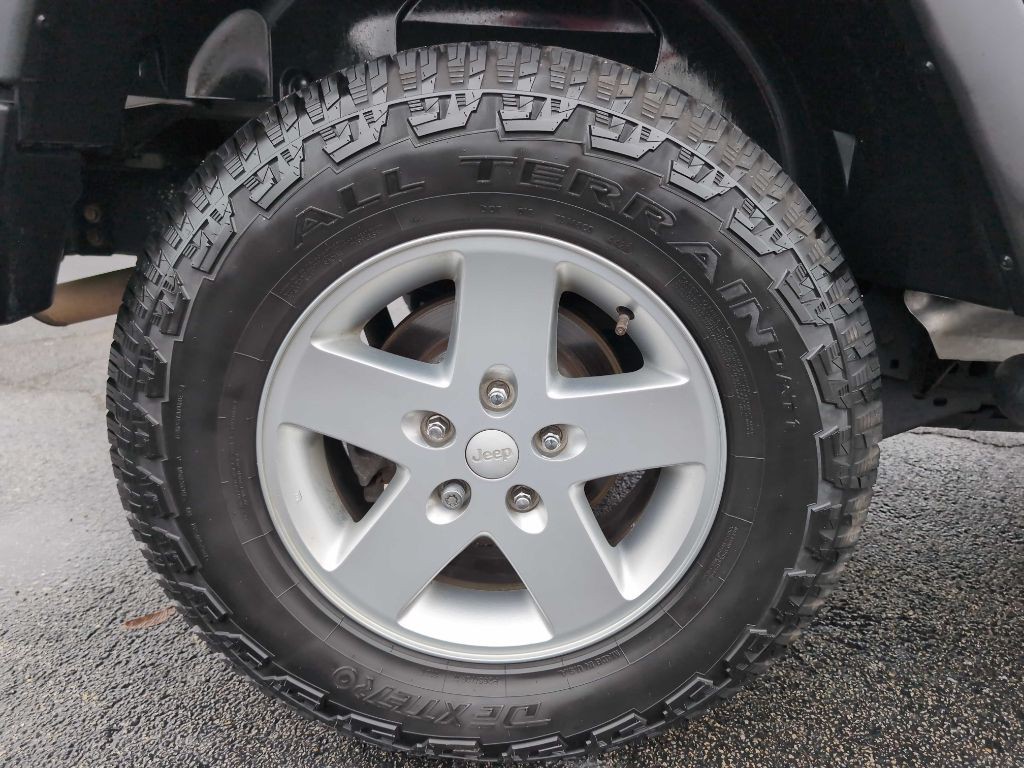 2014 Jeep Wrangler Unlimited Image 33