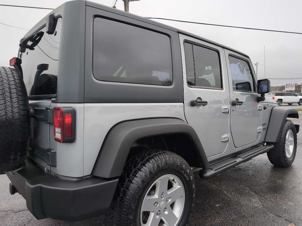 2014 Jeep Wrangler Unlimited Image 34