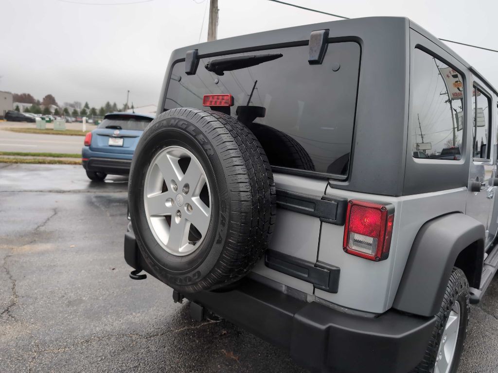2014 Jeep Wrangler Unlimited Image 35