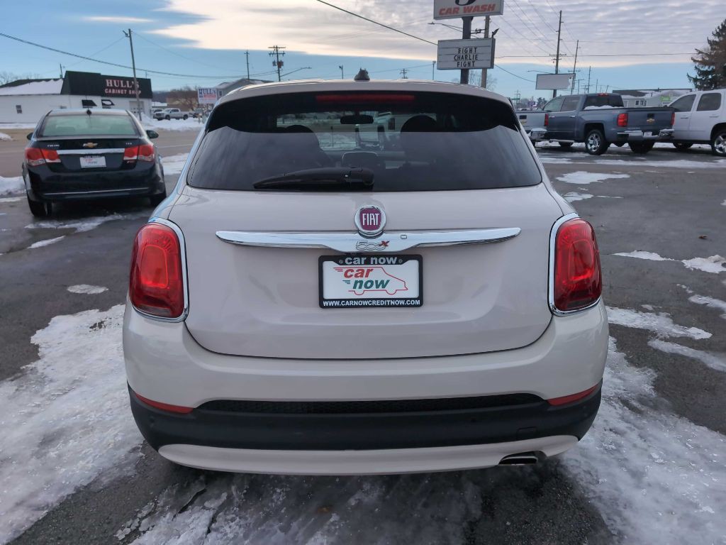 2016 FIAT 500 Image 11