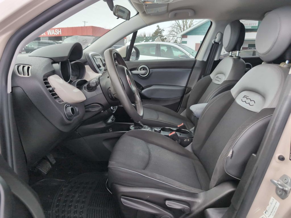 2016 FIAT 500 Image 26