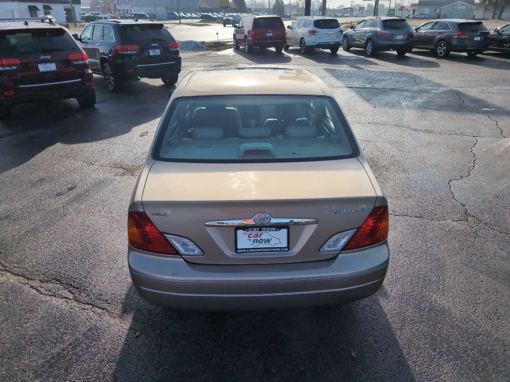2001 Toyota Avalon Image 12