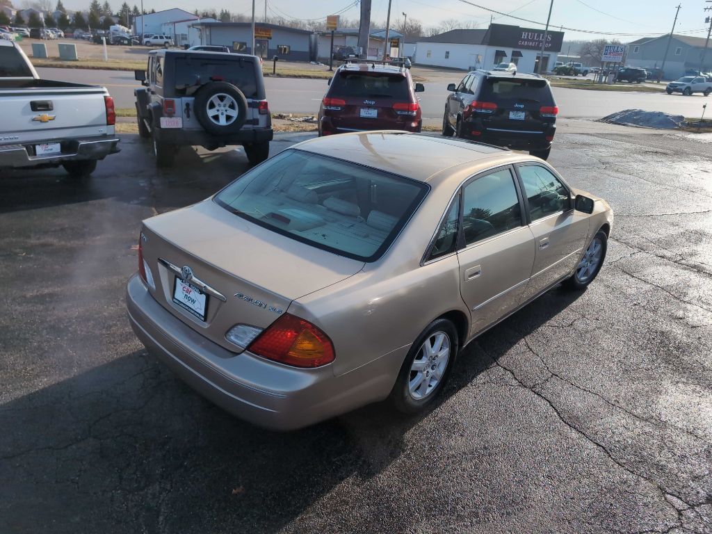 2001 Toyota Avalon Image 16
