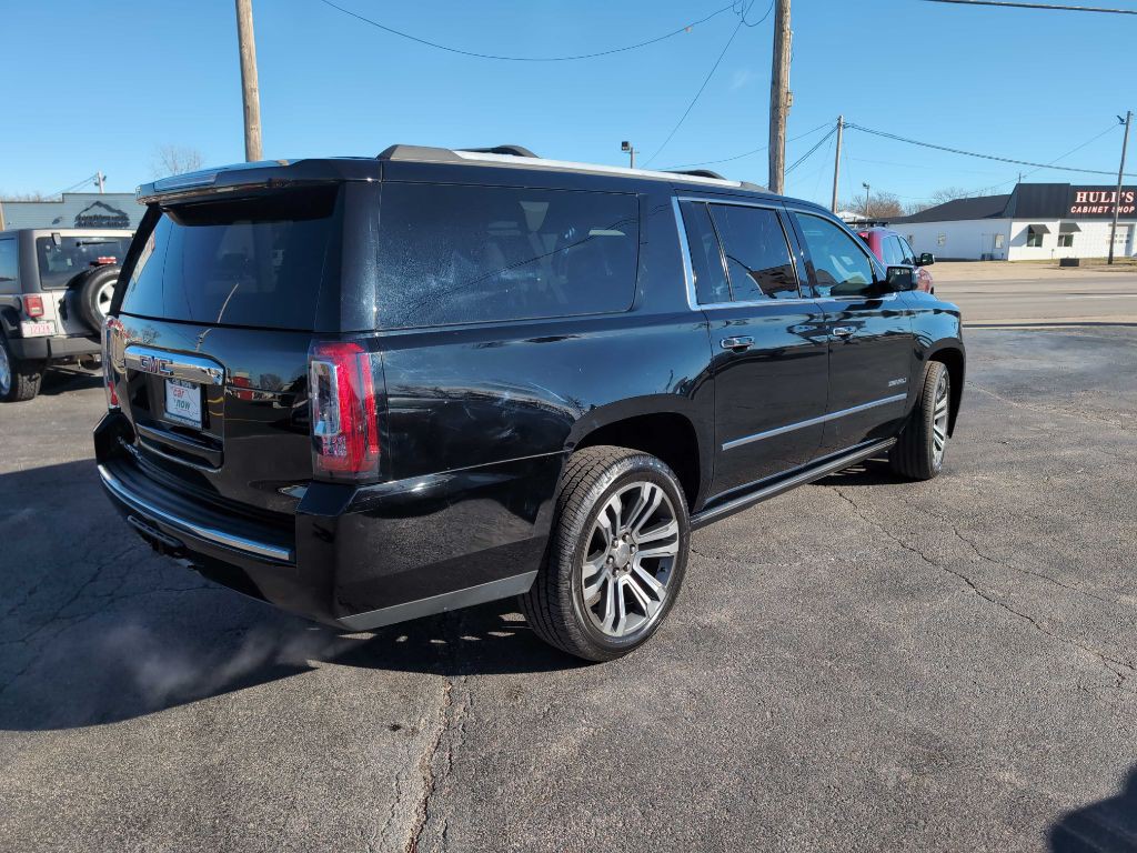 2017 GMC Yukon Image 8