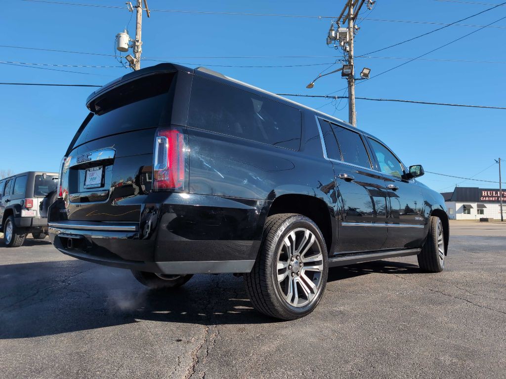 2017 GMC Yukon Image 9