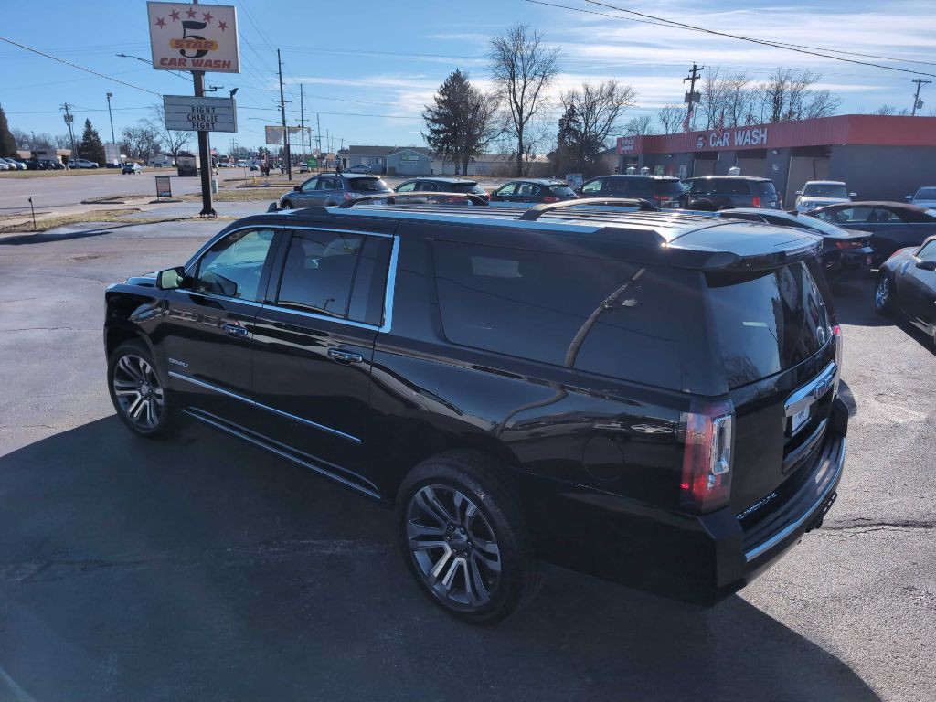 2017 GMC Yukon Image 16