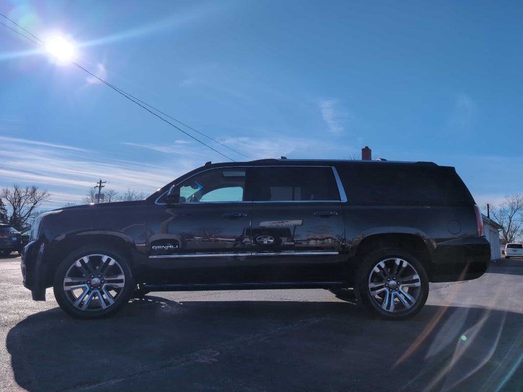 2017 GMC Yukon Image 18