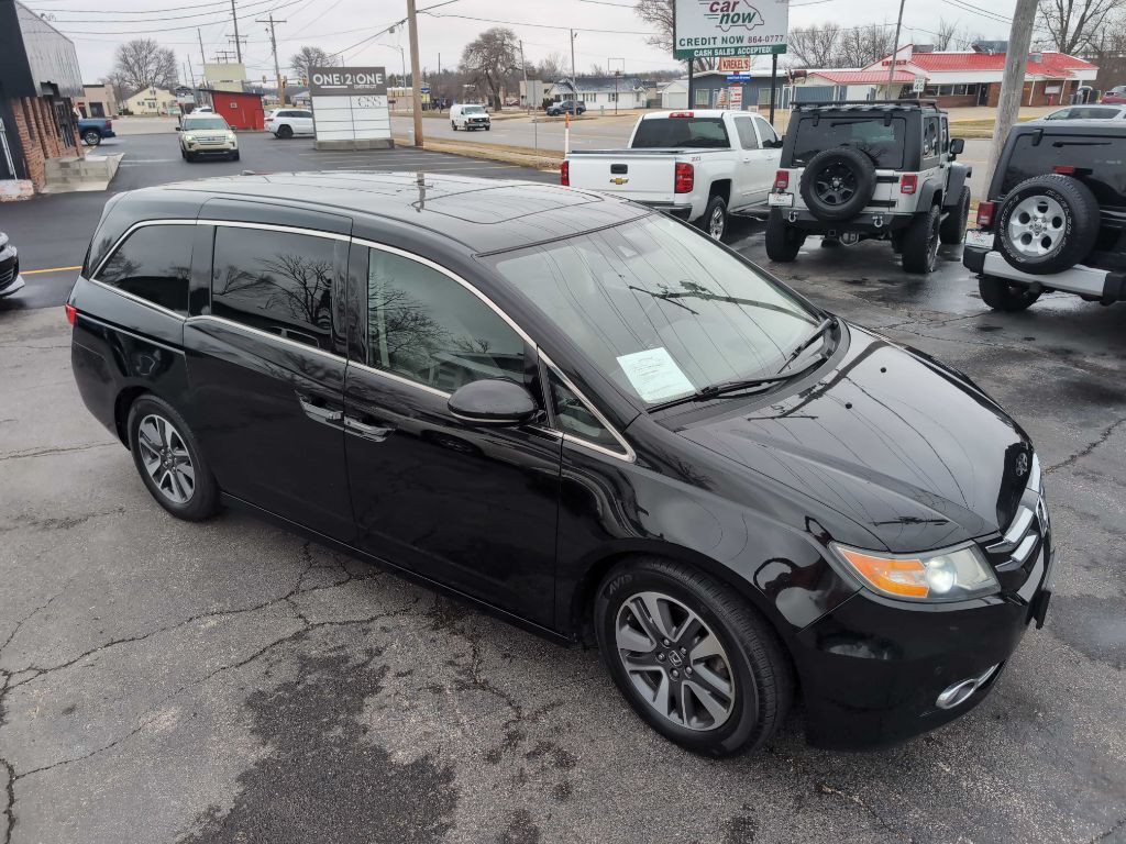2015 Honda Odyssey Image 1