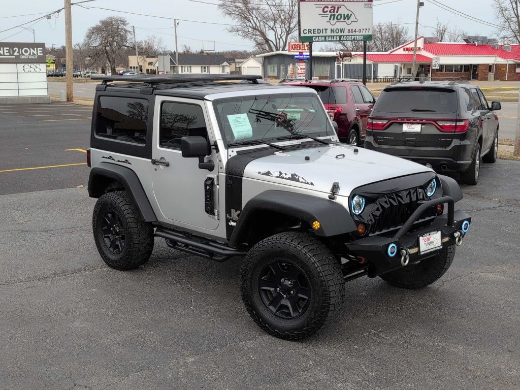 2011 Jeep Wrangler Image 1