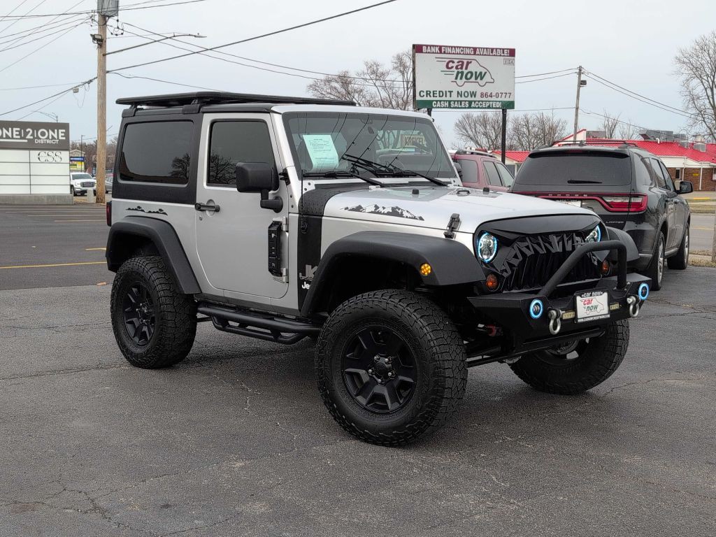 2011 Jeep Wrangler Image 2