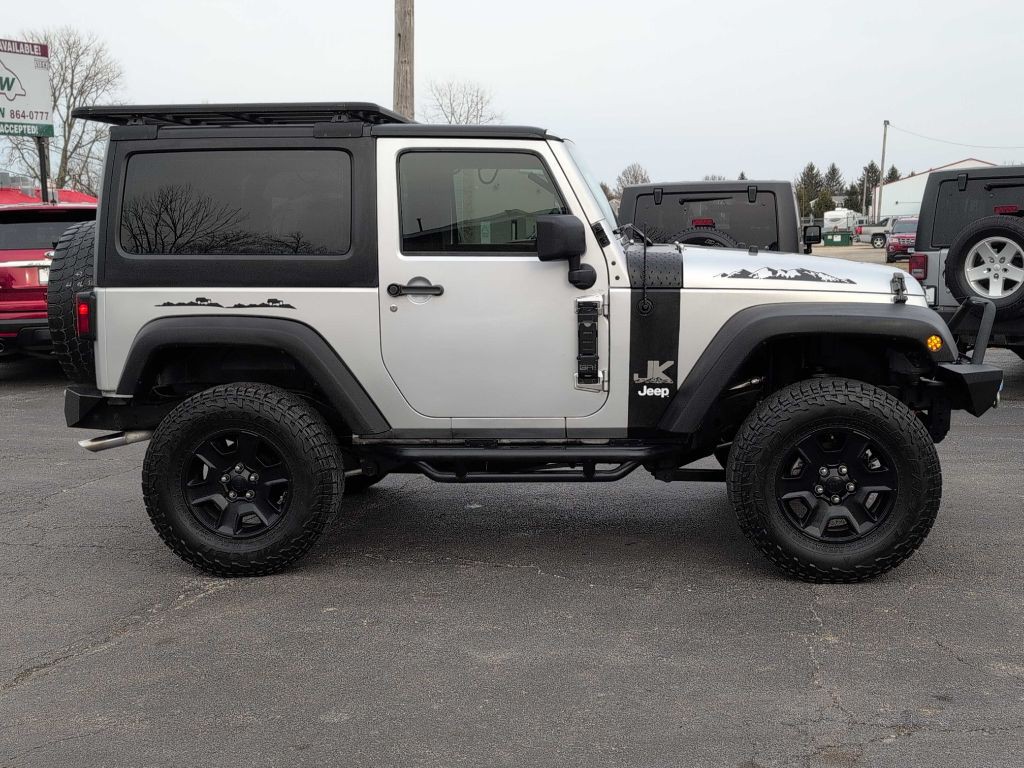 2011 Jeep Wrangler Image 4