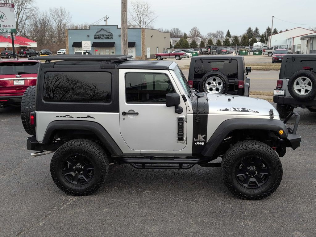 2011 Jeep Wrangler Image 5