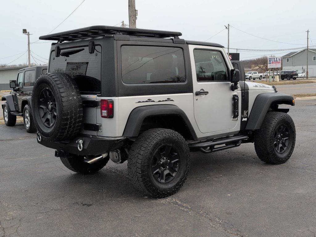 2011 Jeep Wrangler Image 8
