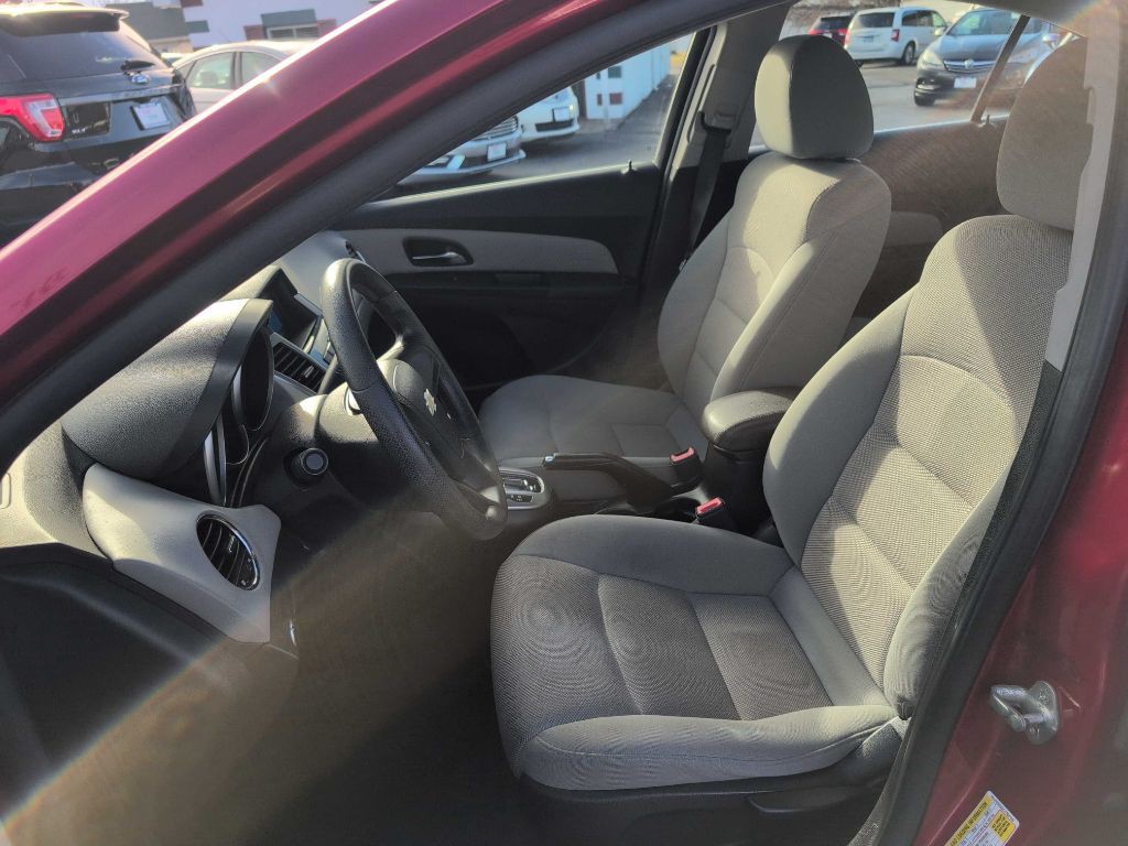 2012 Chevrolet Cruze Image 26