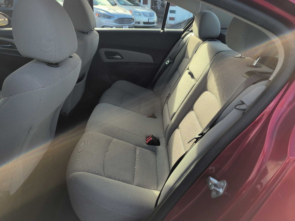 2012 Chevrolet Cruze Image 27