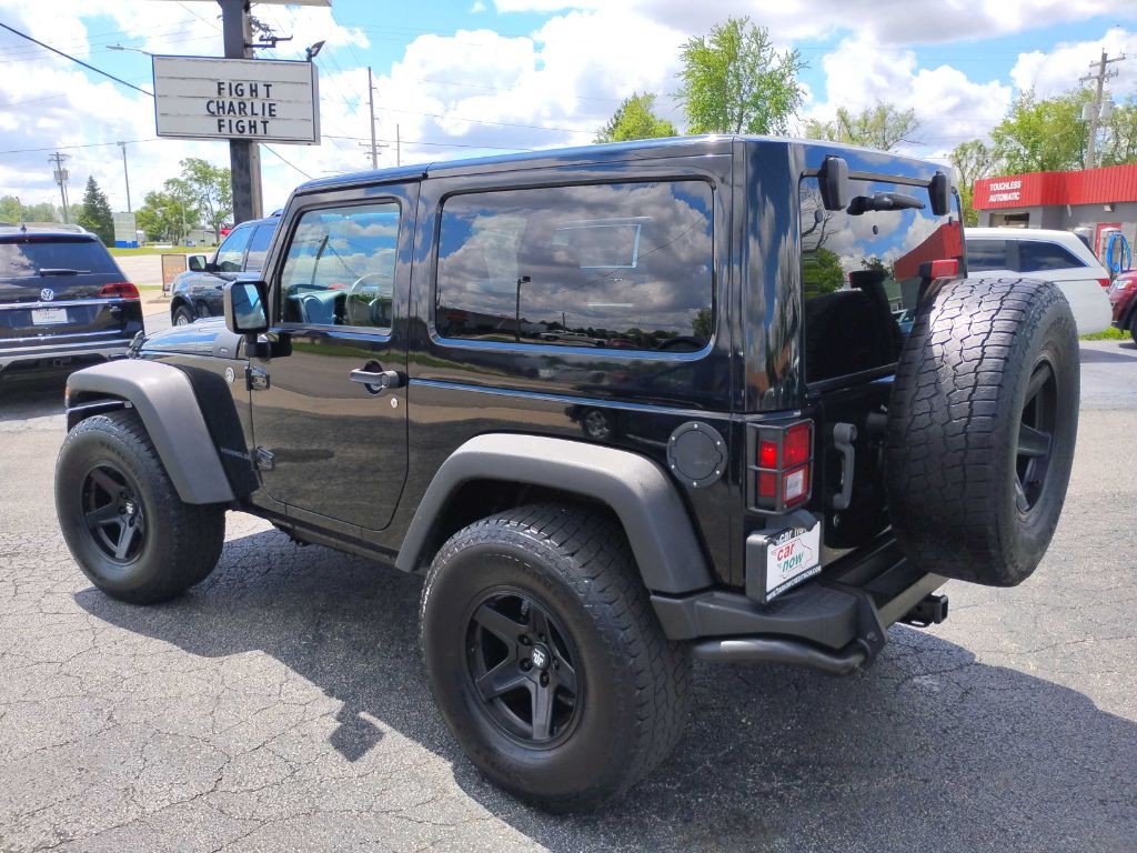 2013 Jeep Wrangler Image 13