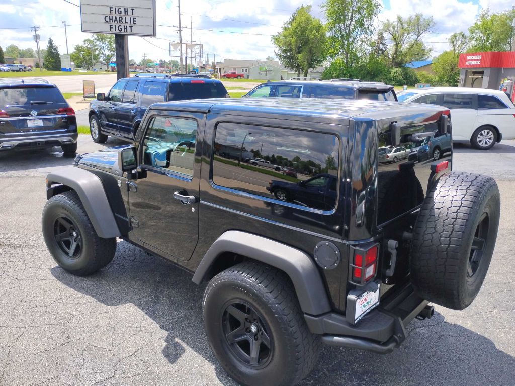 2013 Jeep Wrangler Image 14