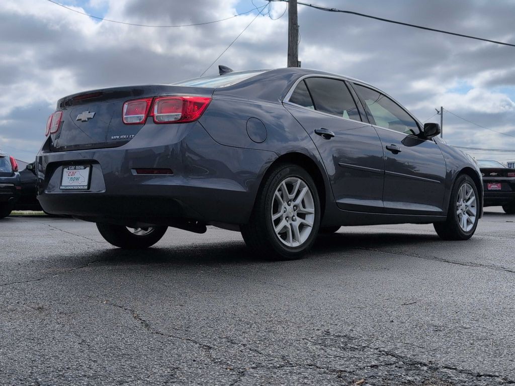 2015 Chevrolet Malibu Image 11