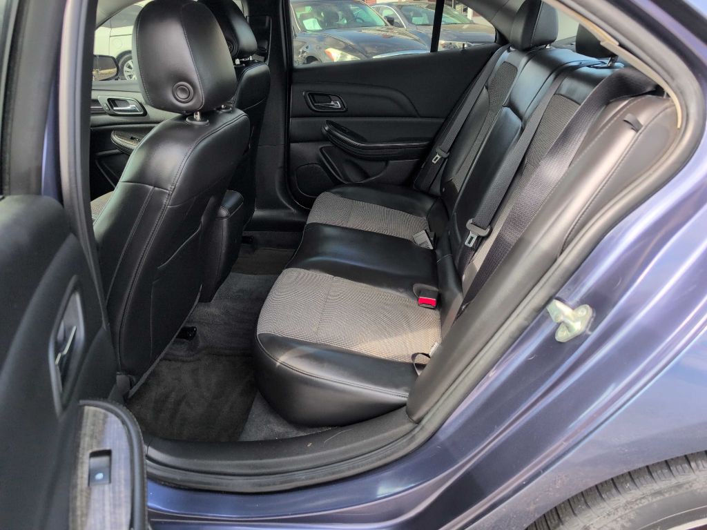 2015 Chevrolet Malibu Image 28