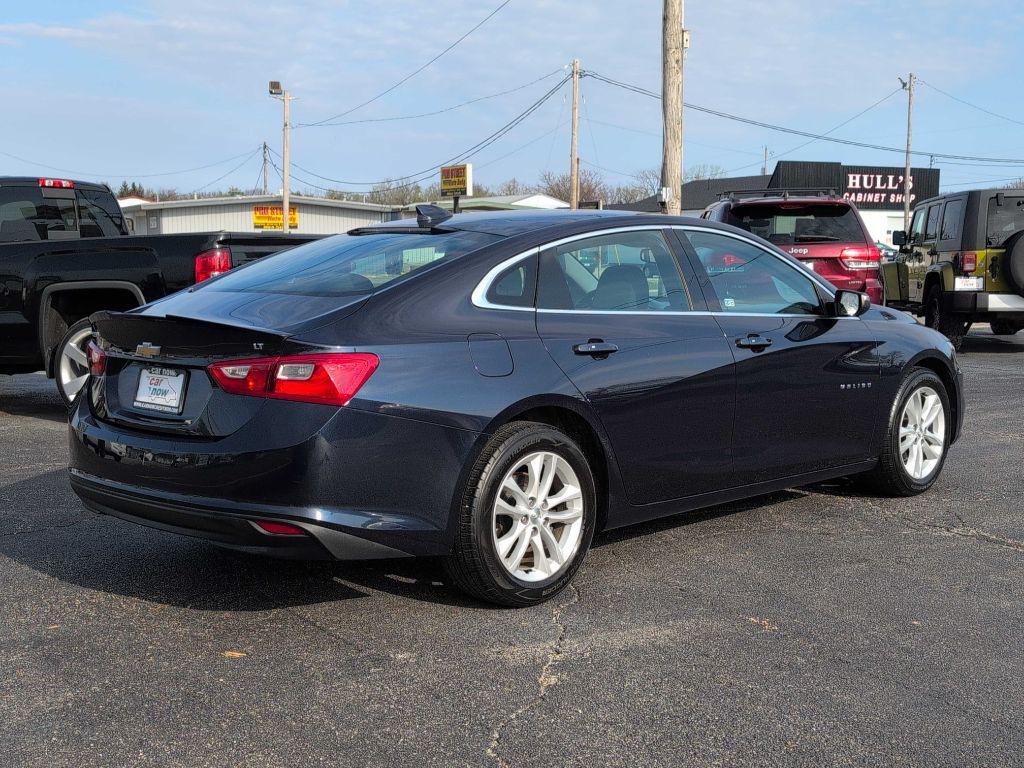 2016 Chevrolet Malibu Image 8