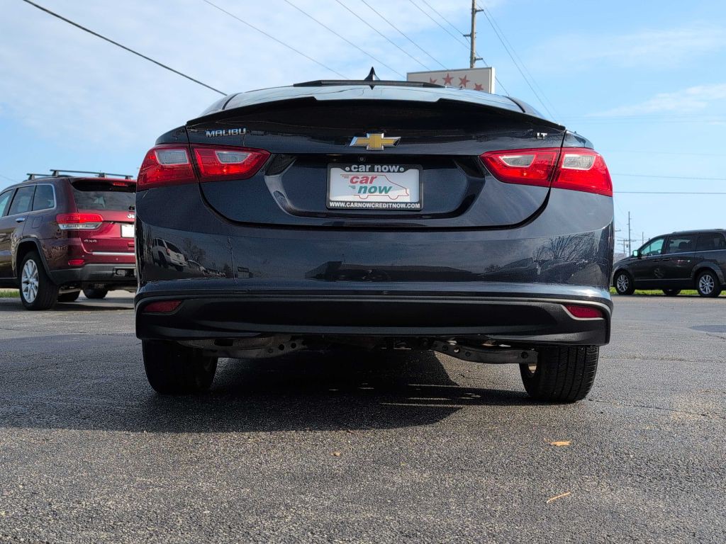 2016 Chevrolet Malibu Image 12