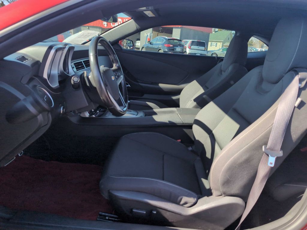 2015 Chevrolet Camaro Image 24